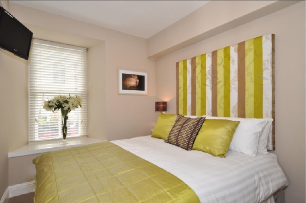 7 Cross Street Hotel Galway Bagian luar foto
