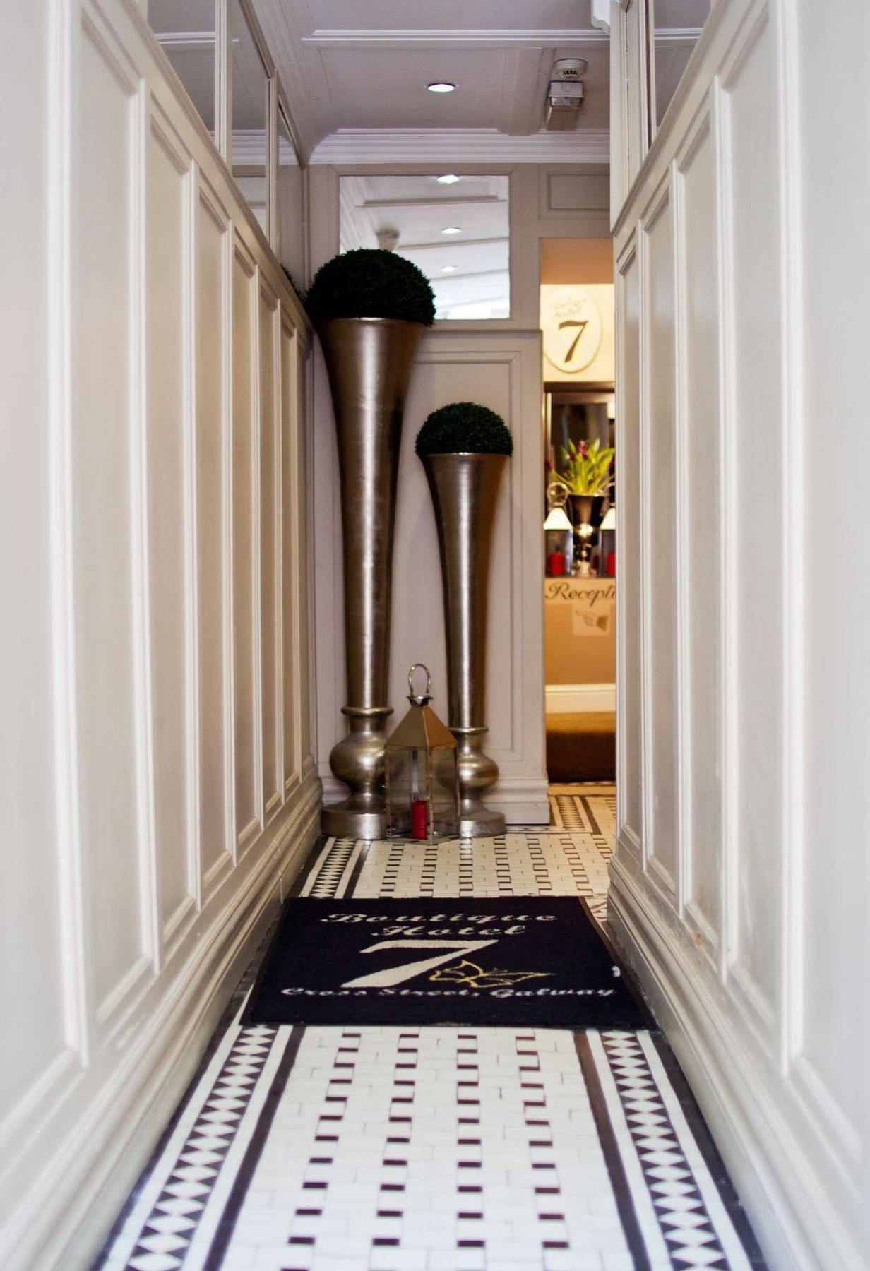 7 Cross Street Hotel Galway Bagian luar foto